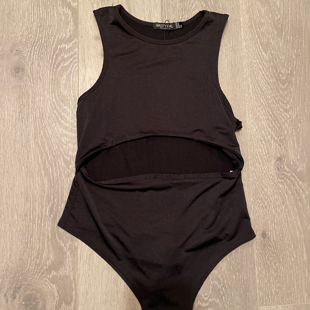 Black key hole slit body suit